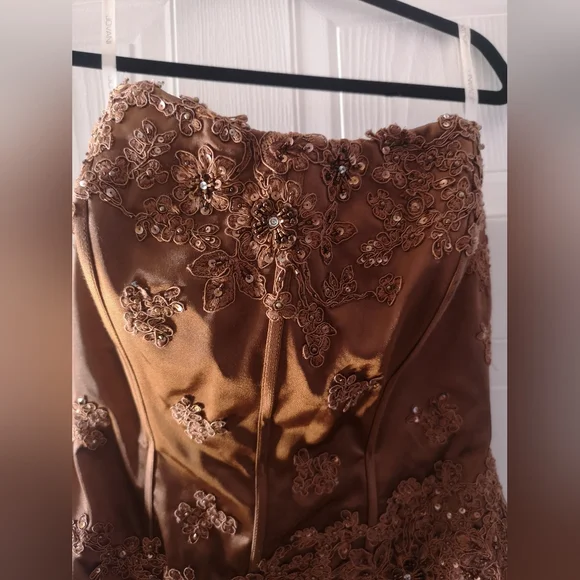 JOVANI PROM DRESS SIZE10 - Picture 2 of 16